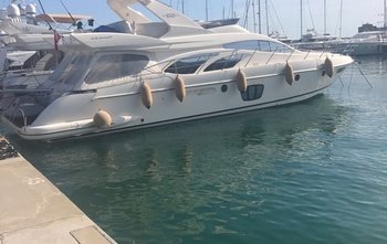 Azimut 62E