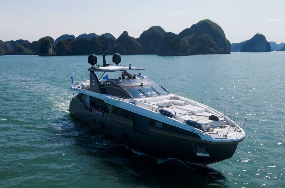 Azimut Dong Hai