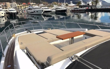 Azimut 66