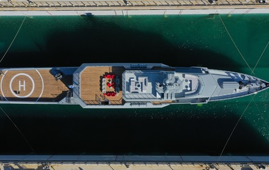 SilverYachts Bold