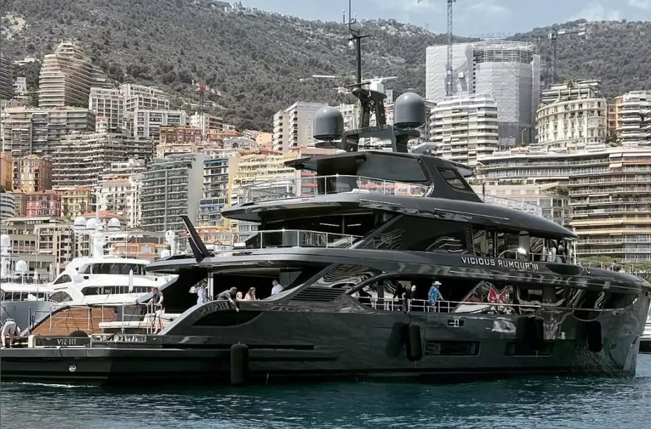 Benetti Vicious Rumour III
