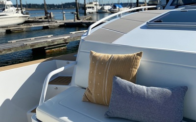 Life Proof 50 Full Cabin