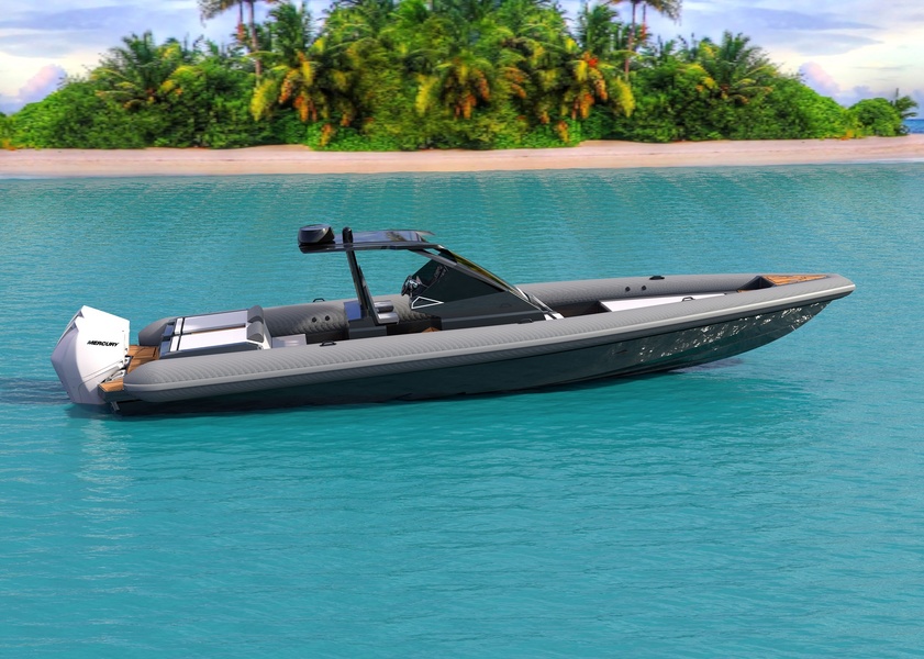 Technohull 38 Grand Sport with hardtop does not lose any style, but at the same time wins in practicality - atmospheric influences become absolutely not terrible.