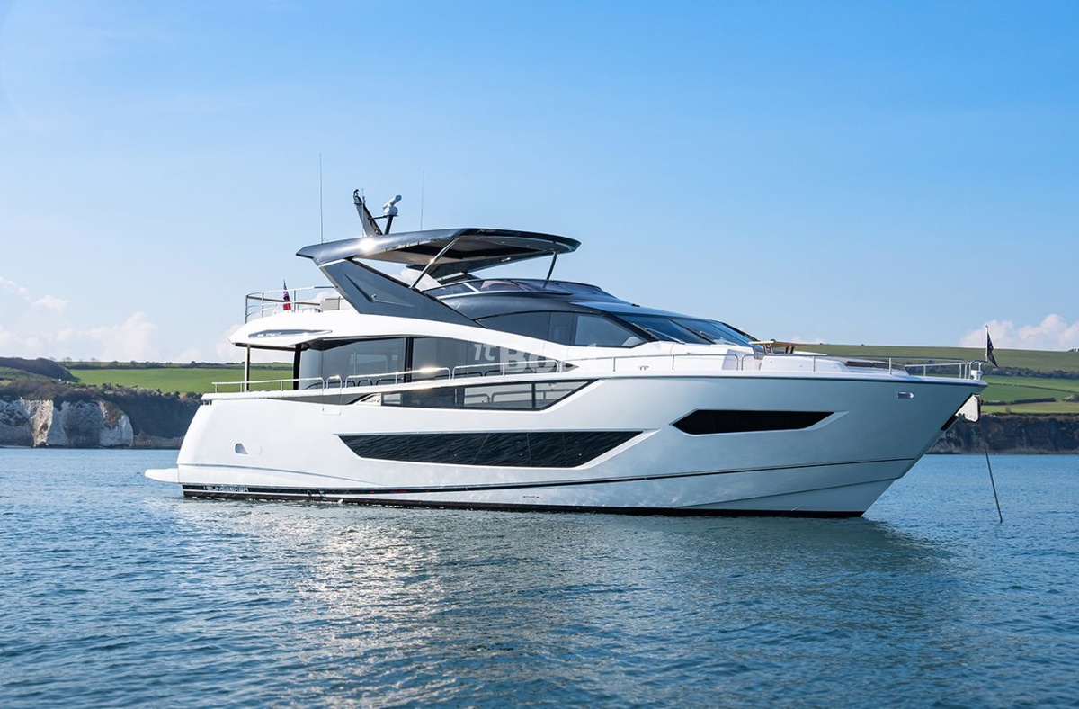 sunseeker 88 yacht review