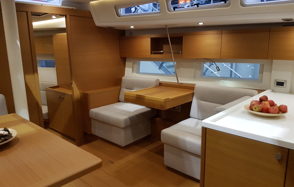 Grand Soleil 46