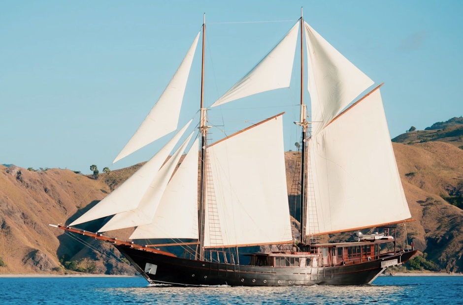 Konjo Boat builders  Amandira