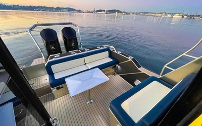 Life Proof 35 Full Cabin