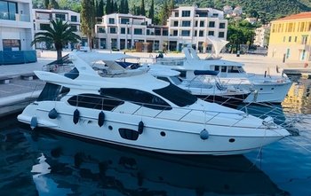 Azimut 55E (2007)