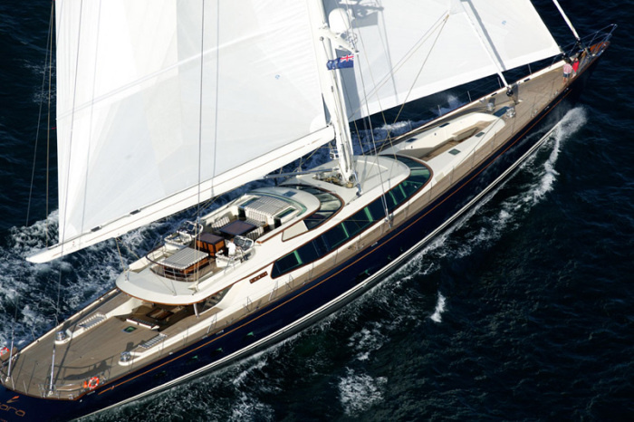 Alloy Yachts Tiara II