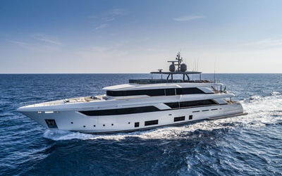 Pershing 74