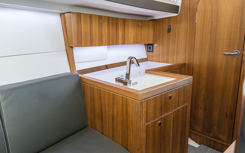 Latitude 46  Tofinou 10