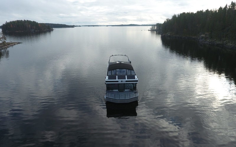 Houseboat Villa Big Cat