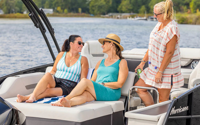 Hurricane FunDeck 2360