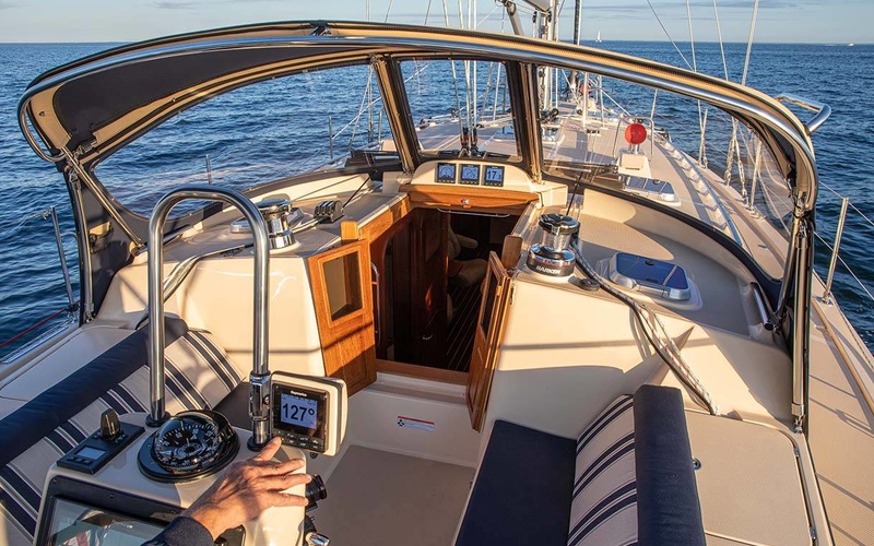 Island Packet Yachts IP 439