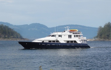 Custom Boats Safari Quest