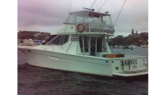 MV Tainui — лодка Николаса Цукариса