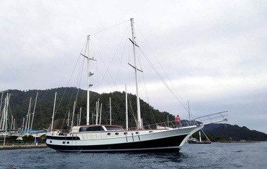 Custom Boats Grand Sailor