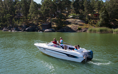 Yamarin 68 Day Cruiser