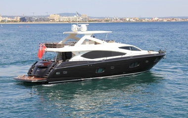 Sunseeker 88 Yacht