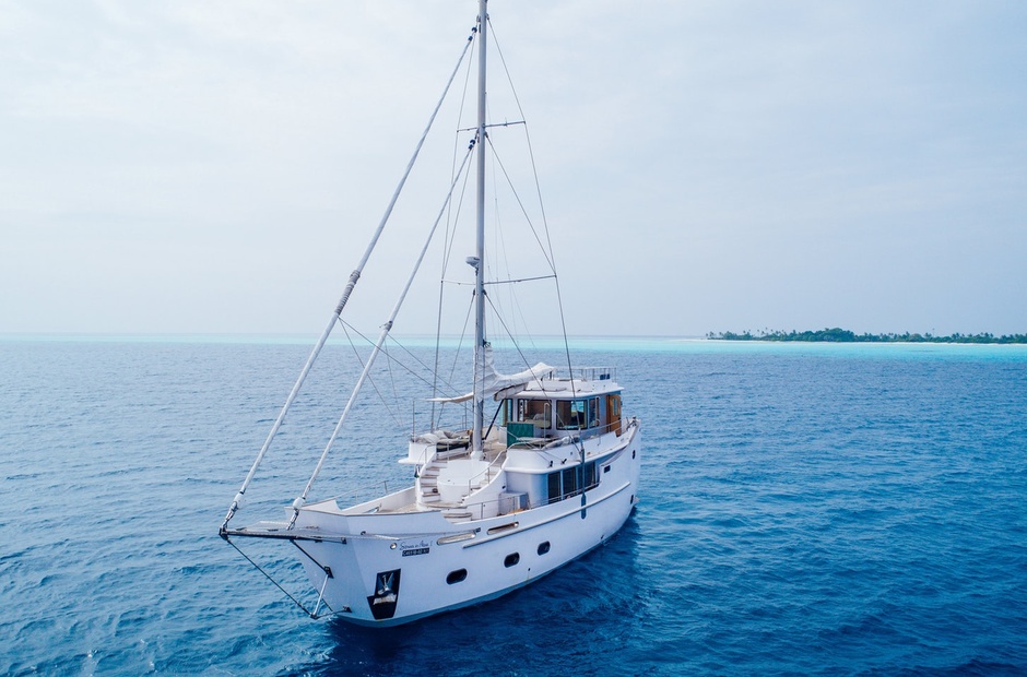 Tayana Yachts Soneva in Aqua