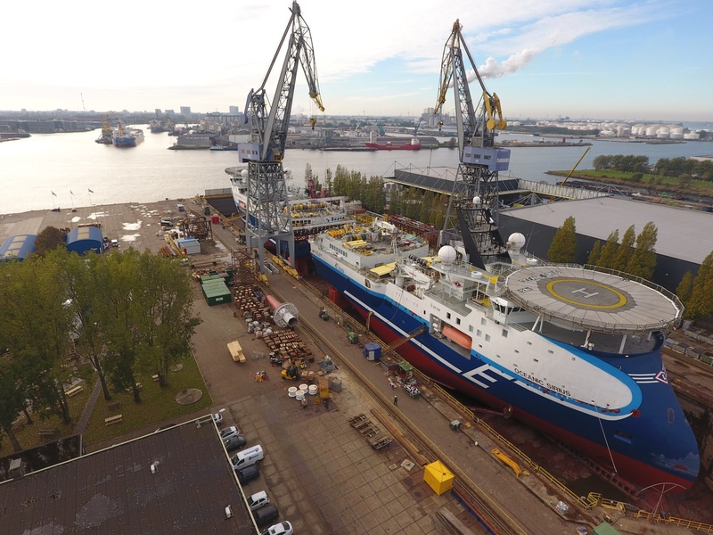 Рефит двух сейсмических судов Oceanic Sirius и Oceanic Vega в доке Damen (Амстердам)