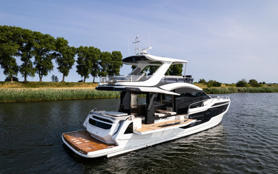 Galeon 560 Fly