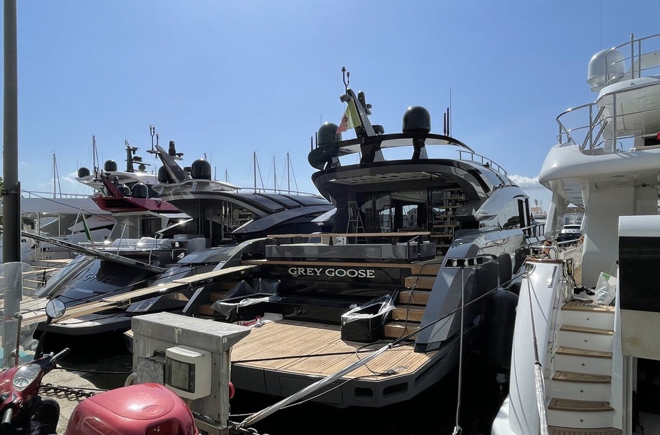 AB Yachts Grey Goose I
