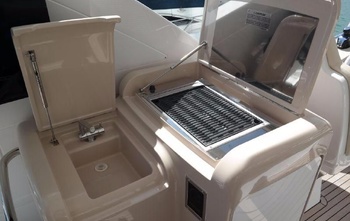 Azimut 64