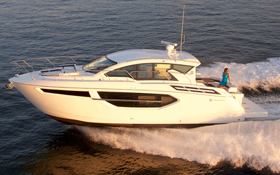 Cruisers Yachts 42 Cantius