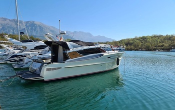 Vripack Yachting Esquire 35 (2013)