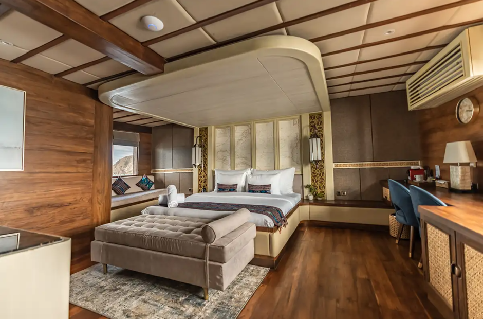 Custom Boats The Maj Oceanic