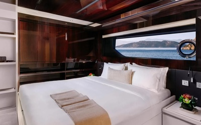 Island Packet Yachts IP 490