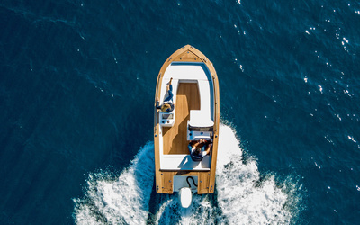 Phiequipe MB18 Day Cruiser