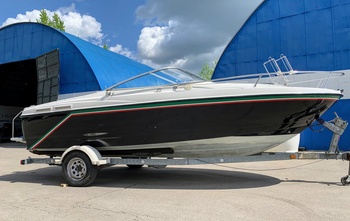 Bayliner 210 Deck Boat