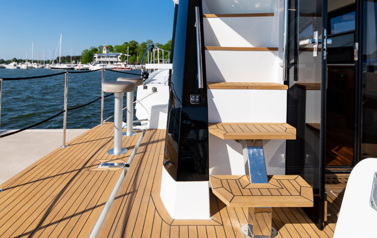 Galeon 470 Skydeck (2022)