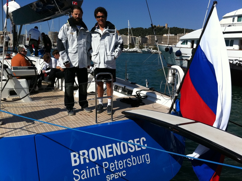 Left: Head of the Yacht Club Vladimir Lyubomirov, right: Captain Tomaso Kiffi.