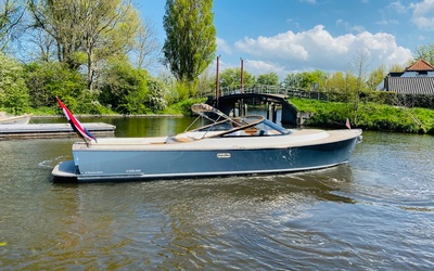 Long Island 33 Runabout