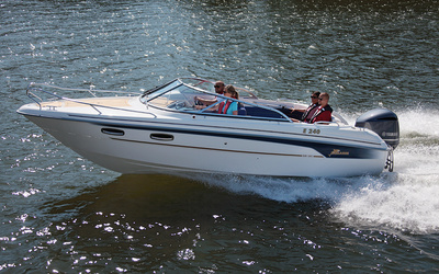 Yamarin 68 Day Cruiser