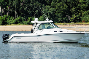 Boston Whaler 345 Conquest Pilothouse