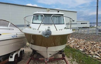 Starfisher 830 OBS Cabin (2014)