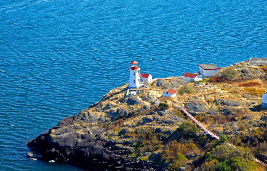 Ballenas lighthouse, British Columbia, Canada. Photo marinas.com