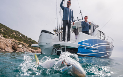 Beneteau Antares 8 Fishing