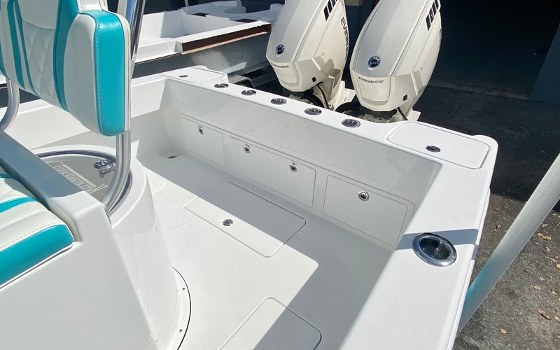 Reef Runner 230 Open