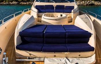 2008, Sunseeker 108 Predator