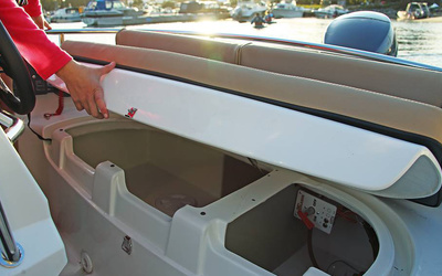 Yamarin 46 Side Console