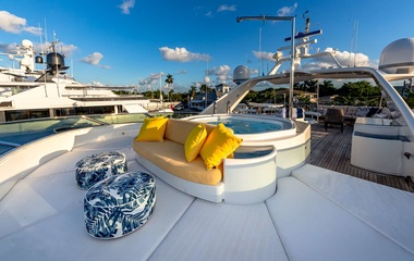 Benetti Pour Another