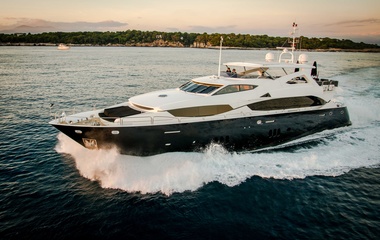 Sunseeker Black and White