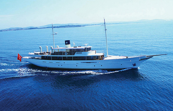 Turquoise Yachts  Arriva