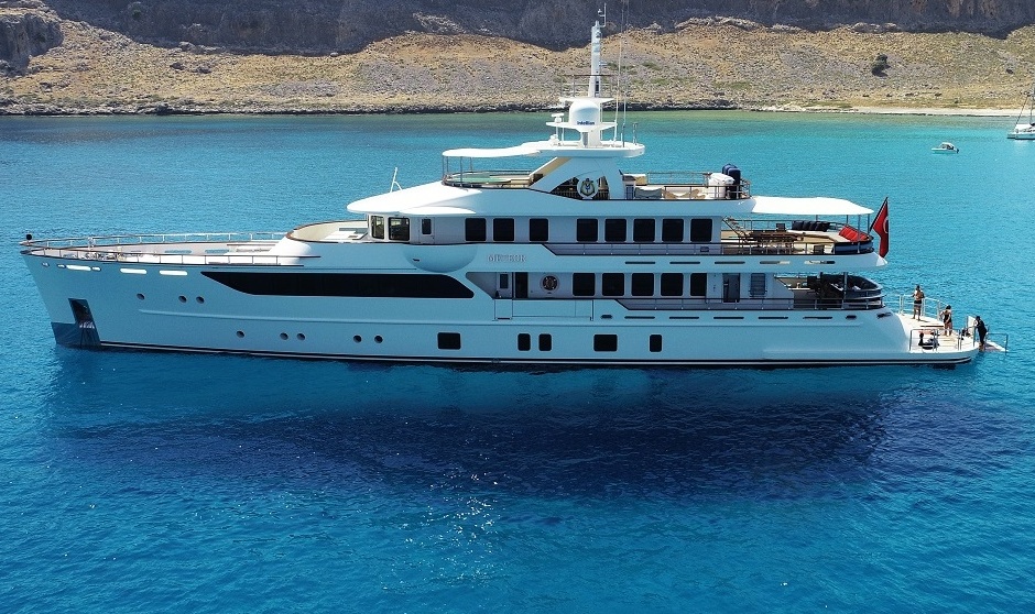 Mural Yachts Meteor