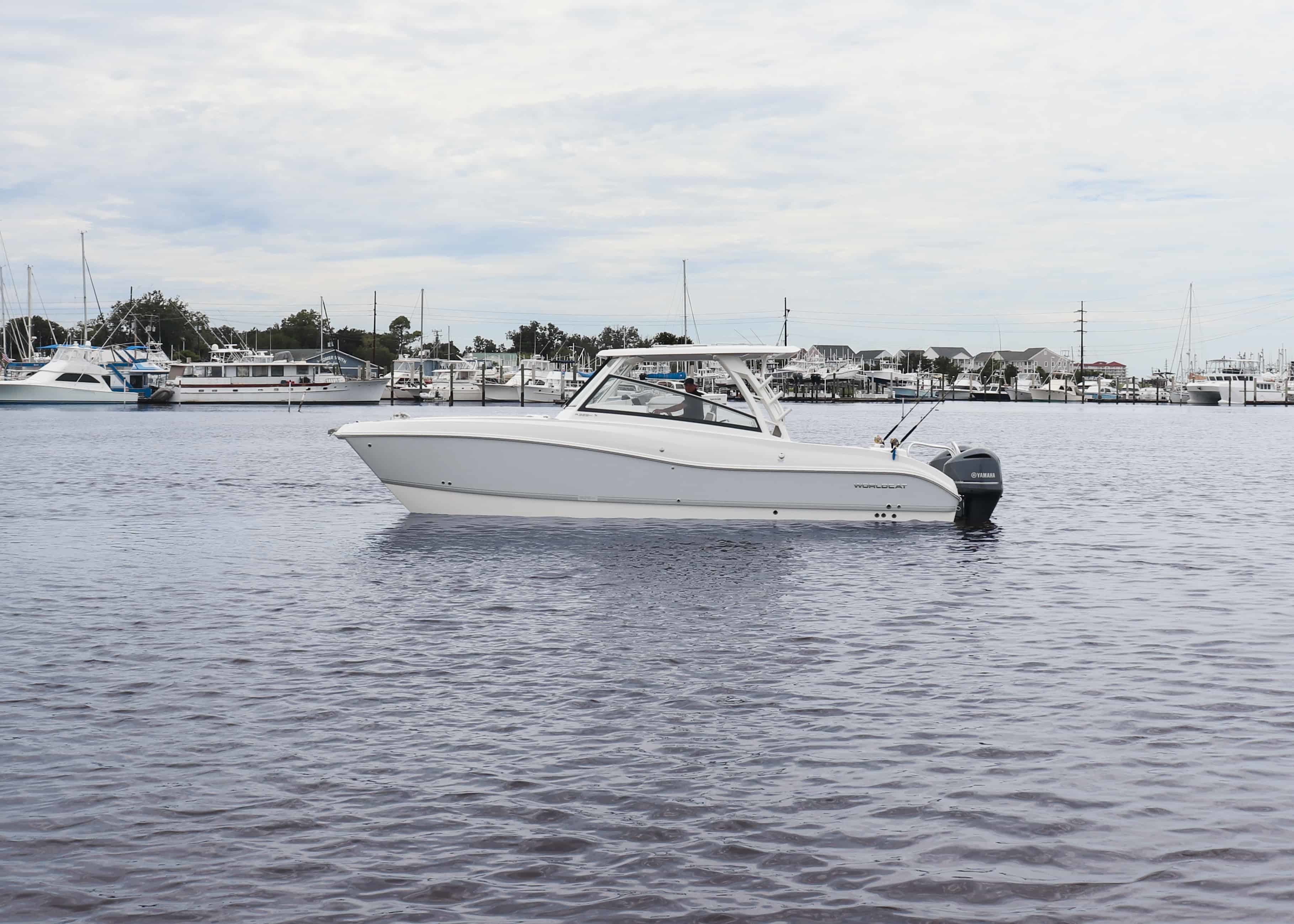 World Cat 325DC: Prices, Specs, Reviews and Sales Information - itBoat